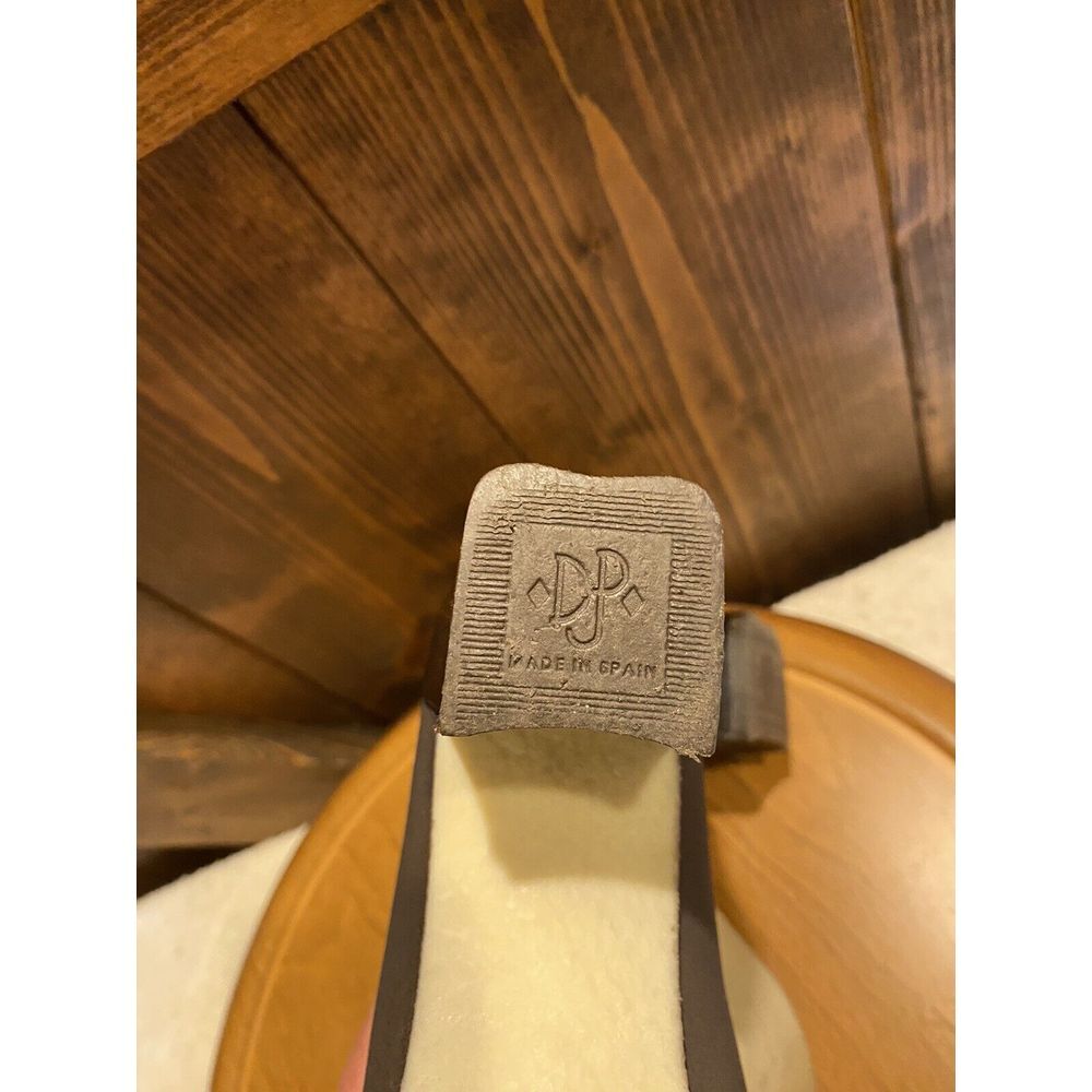 Donald J. Pliner Brown Leather & Spandex, Square‎ Heel Shoes, Size 7N - Picture 10 of 12